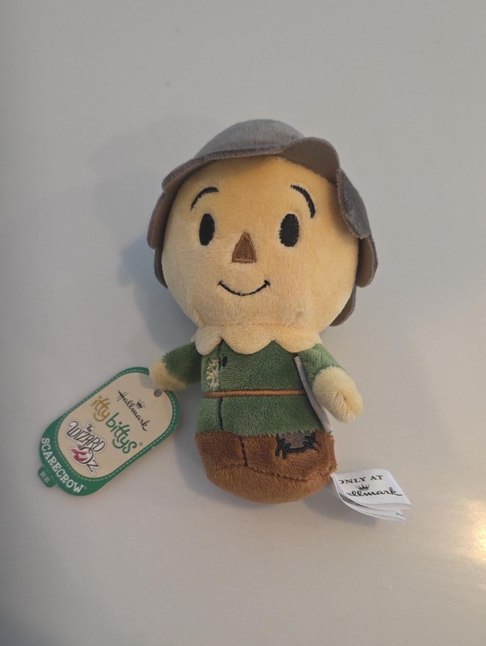Hallmark Itty Bittys Scarecrow Plush - Green & Brown with Gray Hat